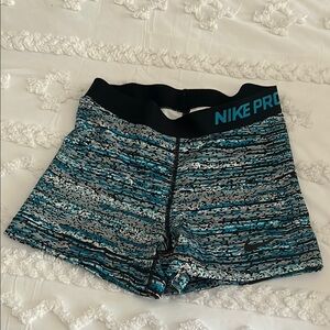 Women’s Blue Multicolored Nike Pro Shorts size medium